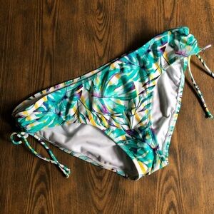 🎄 George bikini bottom leaf pattern SZ XL NWOT